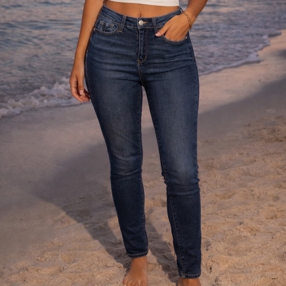 Judy Blue Boyfriend Jeans Dark Wash High Rise Stretch Denim JB88608 3 26 K2